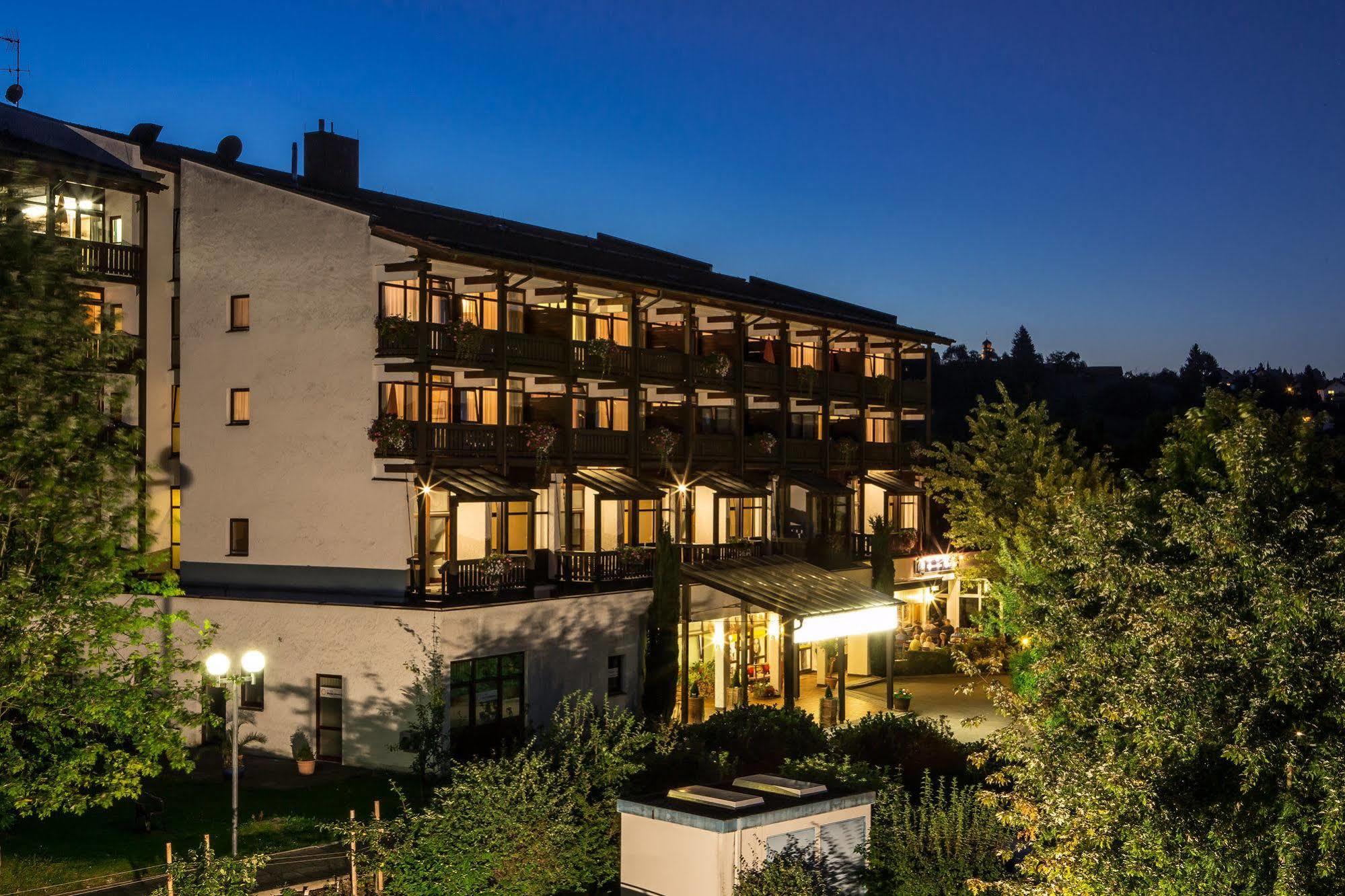 באד גריסבאך Aktivital Hotel מראה חיצוני תמונה